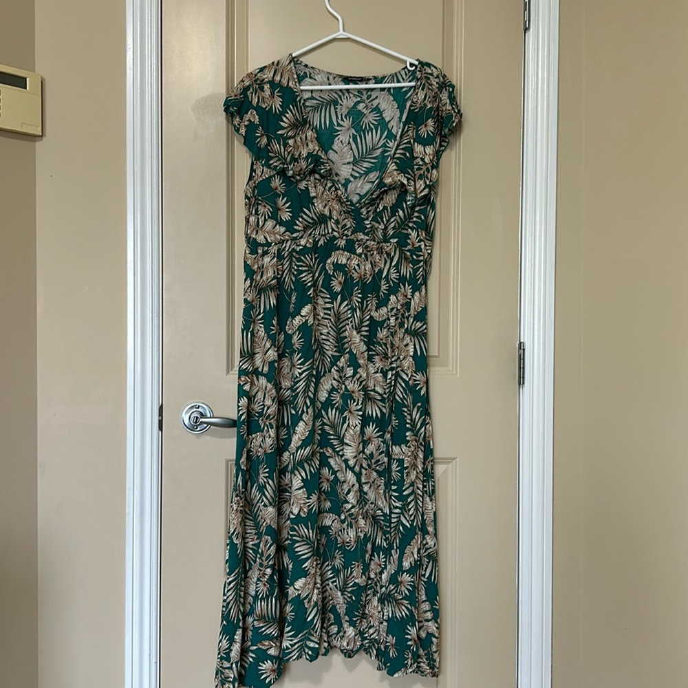 Bloom chic dress size 16